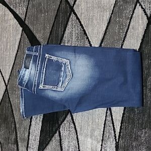 BUCKLE DAYTRIP RHINESTONES VIRGO BOOT-CUT DENIM JEAN
